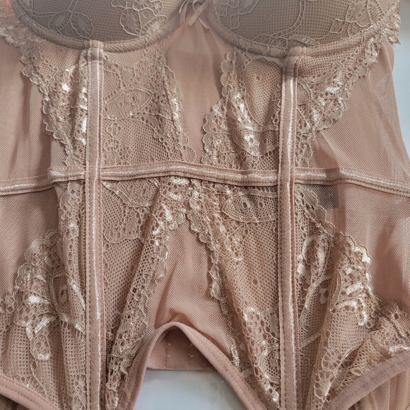 New Rene Rofe Pink Lace Bra Corset Lingerie Set. - Picture 5 of 7